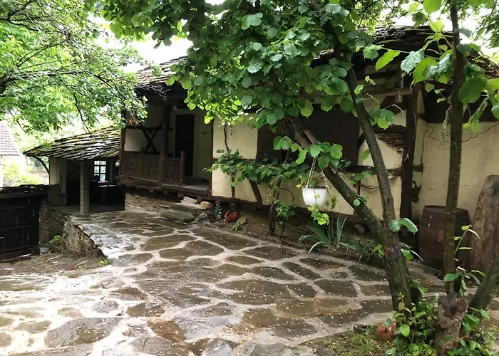 Etnographic * Dulbok Dol