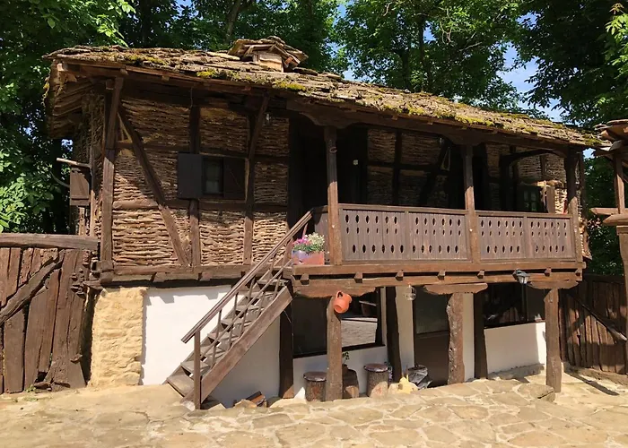 Etnographic Homestay *