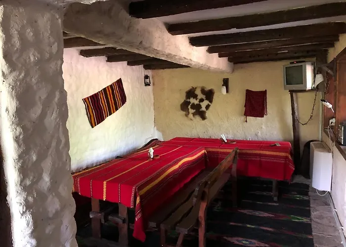 Etnographic Dulbok Dol